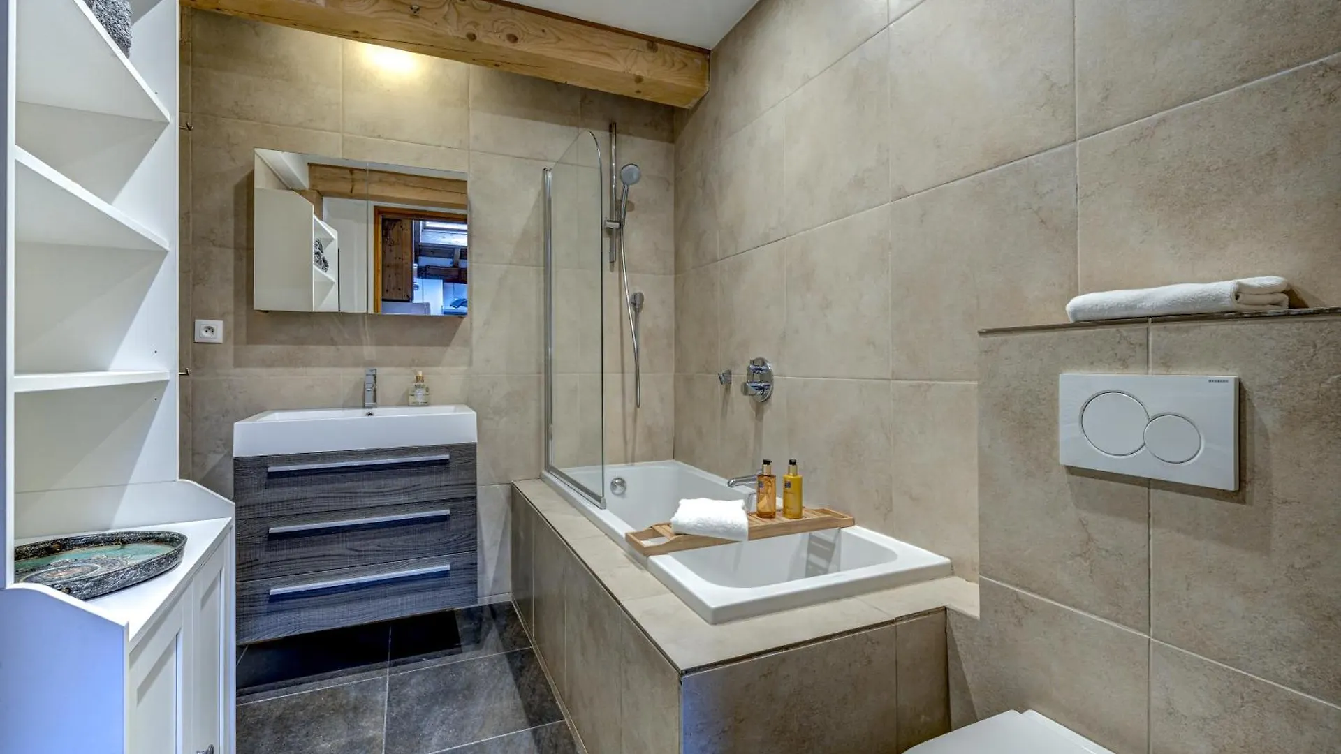 Chalet Tiki Lodge - Hot Tub & Sauna Chamonix France
